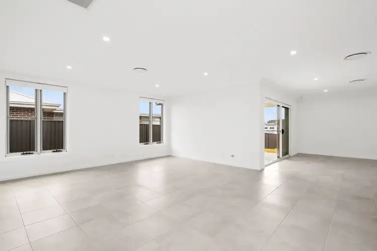 Fourth view of Homely house listing, 8 Brooklands Cct, Goulburn NSW 2580