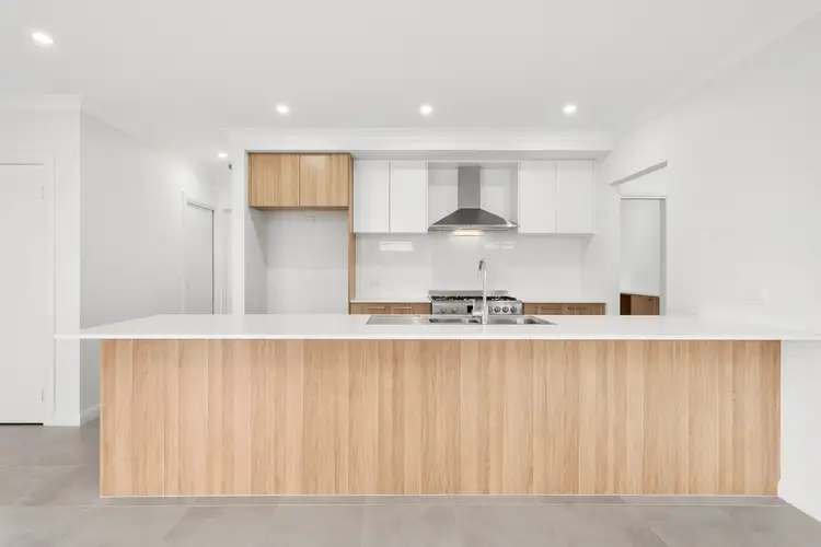 Fifth view of Homely house listing, 8 Brooklands Cct, Goulburn NSW 2580