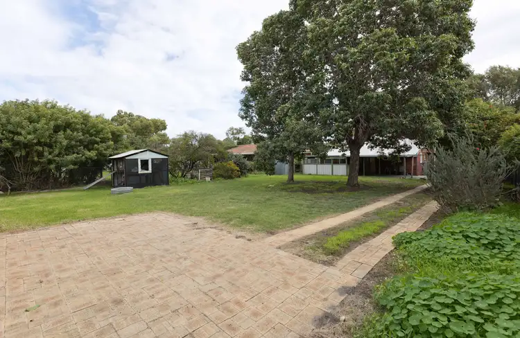 20 Beverley Terrace, South Guildford WA 6055