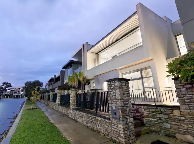 21 Alumni Terrace, Churchlands WA 6018