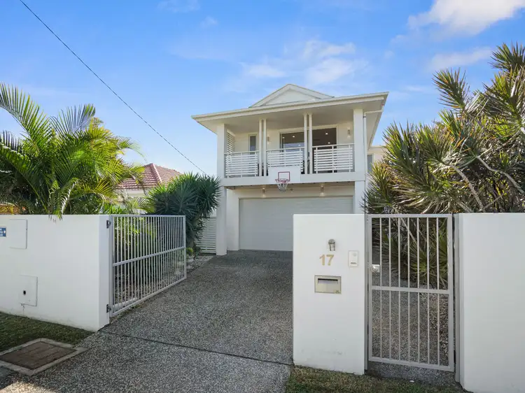 17 Berrimilla Street, Manly West QLD 4179