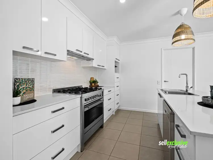 Sixth view of Homely house listing, 4 Lorikeet Parade, Dakabin QLD 4503
