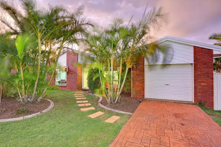 62 Wilfred Street, Bargara QLD 4670
