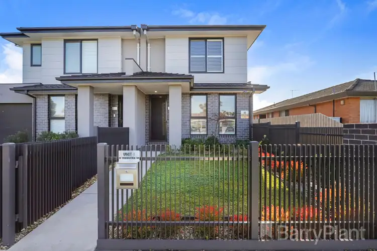 1/10 Woodstock Drive, Gladstone Park VIC 3043