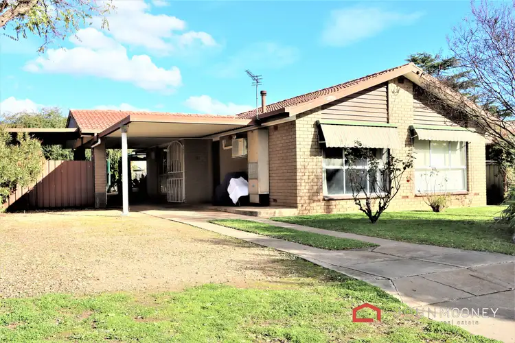 4 Parkhurst Street, Tolland NSW 2650