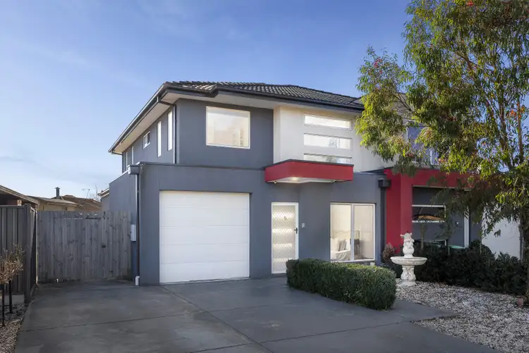 5 Grantley Drive, Gladstone Park VIC 3043