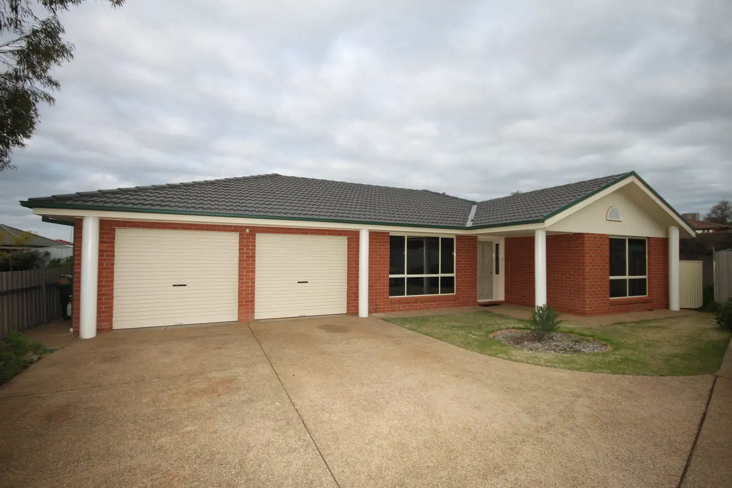 Main view of Homely villa listing, 2/6 Gidgee Place, Glenfield Park NSW 2650