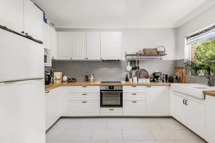 7/10-14 Hampton Court Road, Carlton NSW 2218