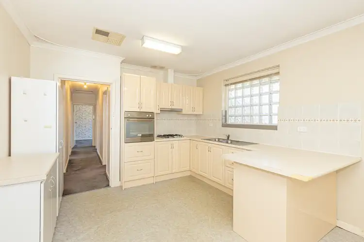 7/4 Abercorn Road, Forrestfield WA 6058