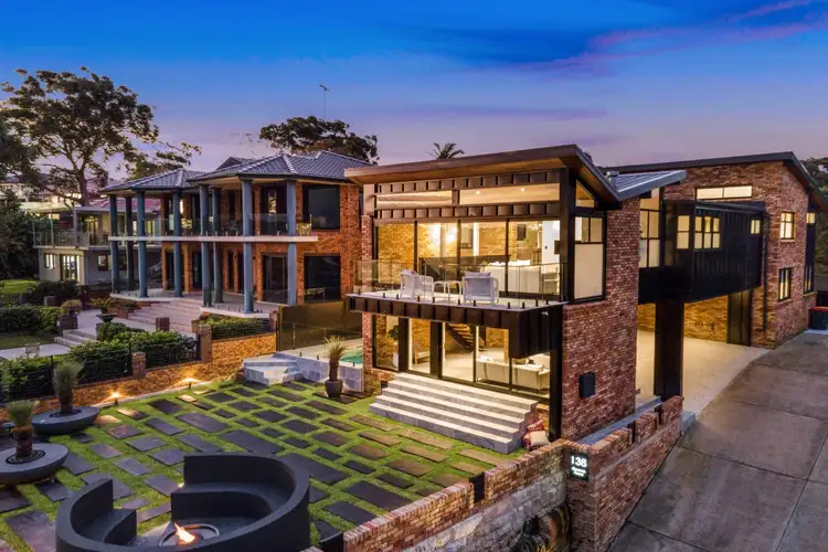 138 Queens Road, Connells Point NSW 2221