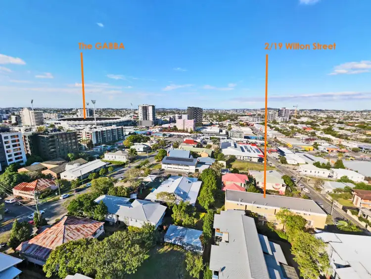 Main view of Homely unit listing, 2/19 Wilton Street, Woolloongabba QLD 4102