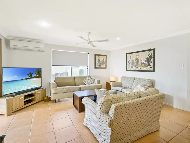 Fifth view of Homely house listing, 10 Baunfiend Court, Urraween QLD 4655