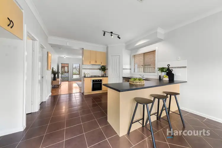 Sixth view of Homely house listing, 7 Elmsted Court, Cairnlea VIC 3023