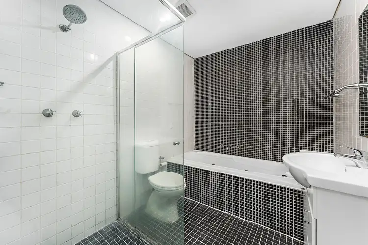 Fifth view of Homely apartment listing, 2/485-487 Forest Road, Penshurst NSW 2222
