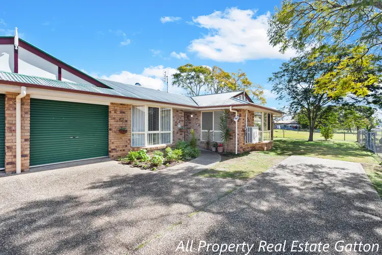 2/81 Old College Road, Gatton QLD 4343