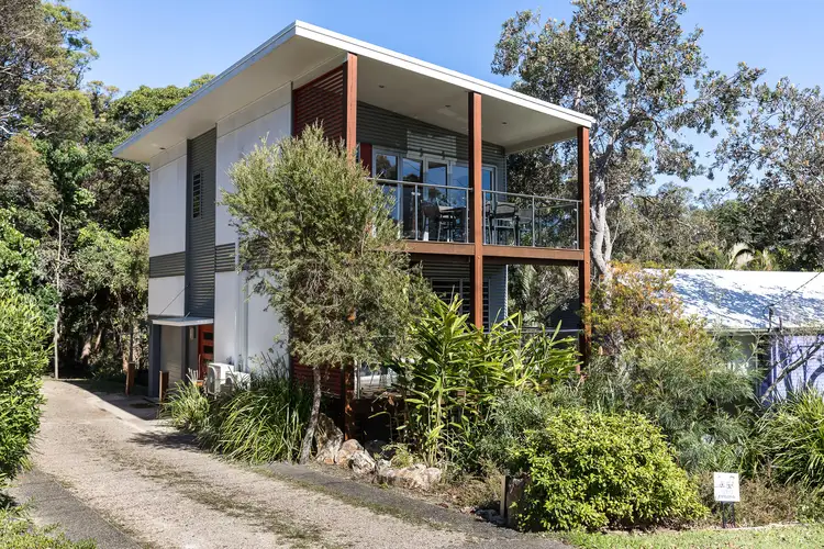 2/16 Tramican Street, Point Lookout QLD 4183