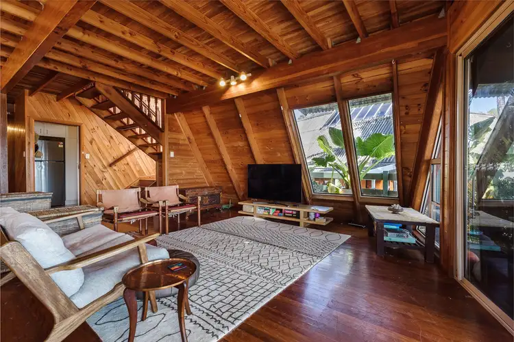 Second view of Homely house listing, 4 Merinda Crescent, Point Lookout QLD 4183