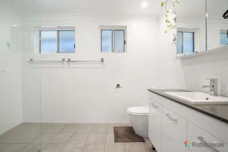 Fourth view of Homely house listing, 1 Finlayson Close, Armidale NSW 2350