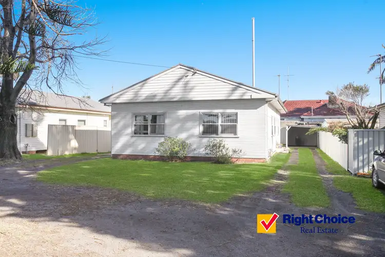 Second view of Homely unit listing, 4 Shellharbour Road, Lake Illawarra NSW 2528