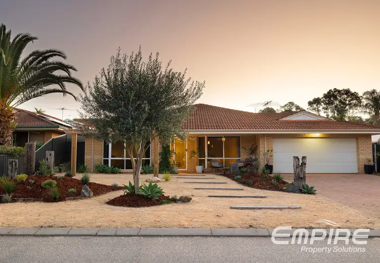 12 Gumina Place, Lake Coogee WA 6166