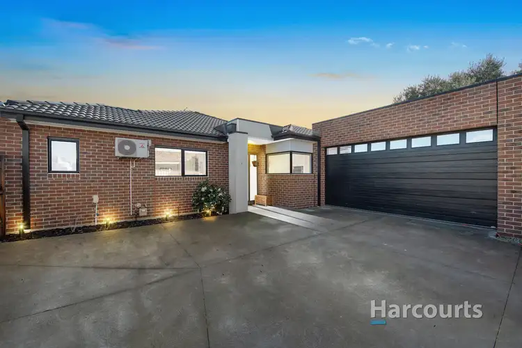 Main view of Homely unit listing, 2/17 Estelle Street, Sunshine West VIC 3020