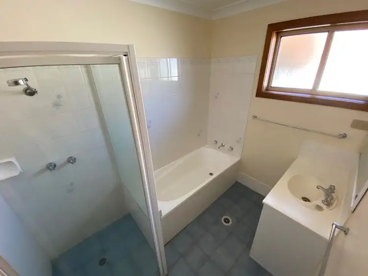 Fifth view of Homely unit listing, 1/10 Gunn Drive, Estella NSW 2650