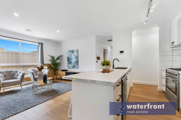 Sixth view of Homely house listing, 2/19 Vanderbilt Avenue, Truganina VIC 3029