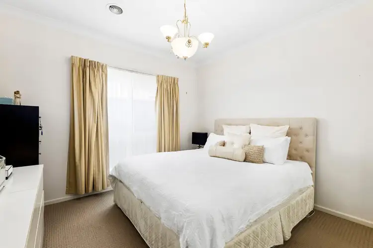 Fifth view of Homely unit listing, 33A The Crossway, Keilor East VIC 3033