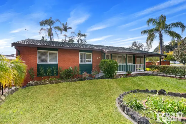 19 Priestley Parade, Point Clare NSW 2250