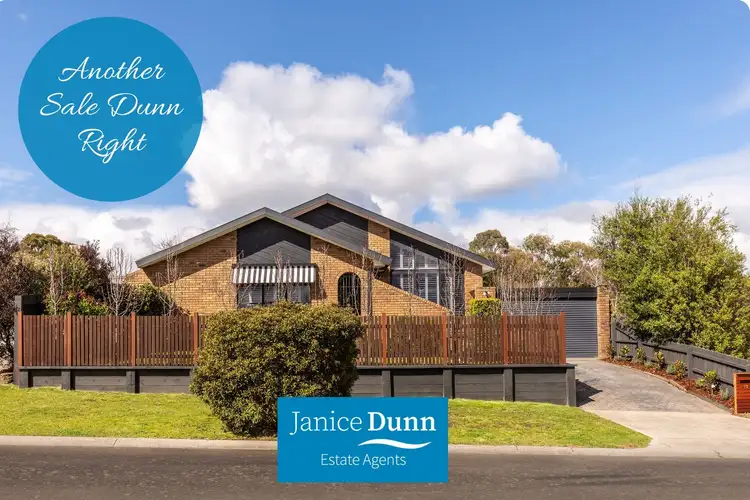 10 Shelbury Place, Frankston South VIC 3199