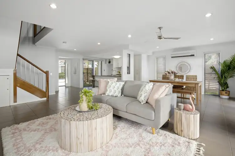 56 Venice Street, Burleigh Waters QLD 4220