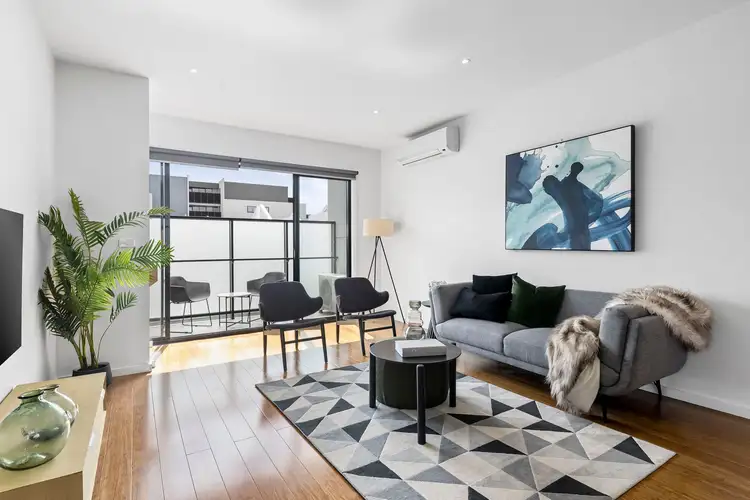 Main view of Homely townhouse listing, 2/132 Pascoe Vale Road, Moonee Ponds VIC 3039