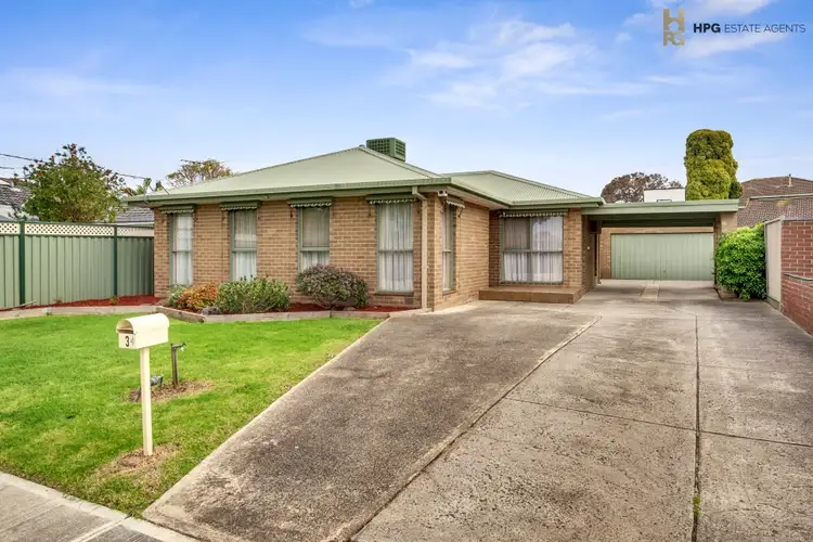 3 Avondale Court, Gladstone Park VIC 3043