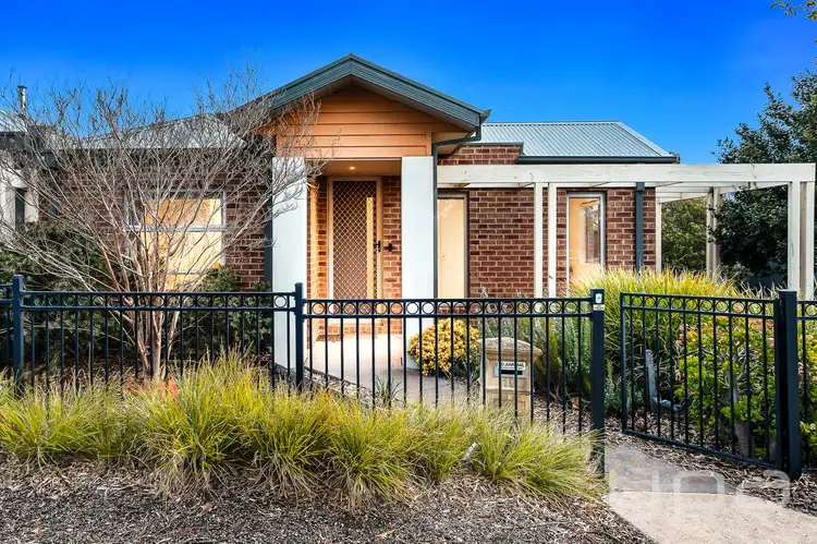 19 Prichard Walk, Point Cook VIC 3030