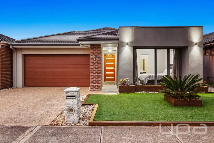 38 Hargrave Avenue, Point Cook VIC 3030