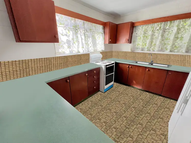 Fifth view of Homely semi-detached listing, 1/7 Karloo Close, Woree QLD 4868