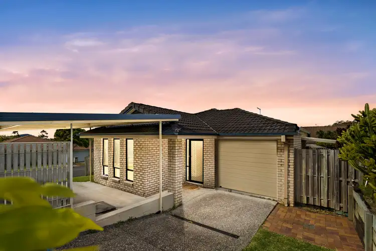 22 Aldgate Crescent, Pacific Pines QLD 4211