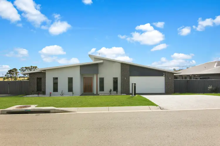 65 Peppermint Circuit, Nikenbah QLD 4655