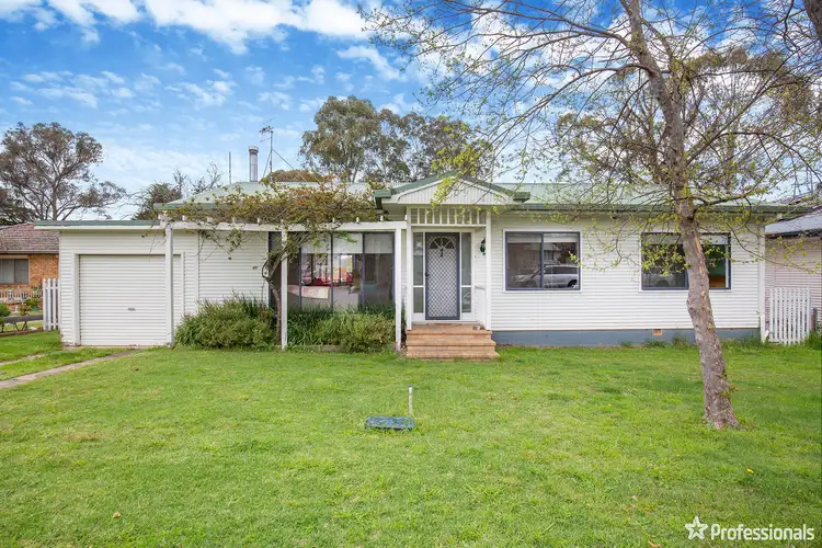 Main view of Homely house listing, 7 Hilda Avenue, Armidale NSW 2350