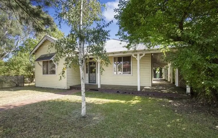 83 Dumaresq Street, Armidale NSW 2350