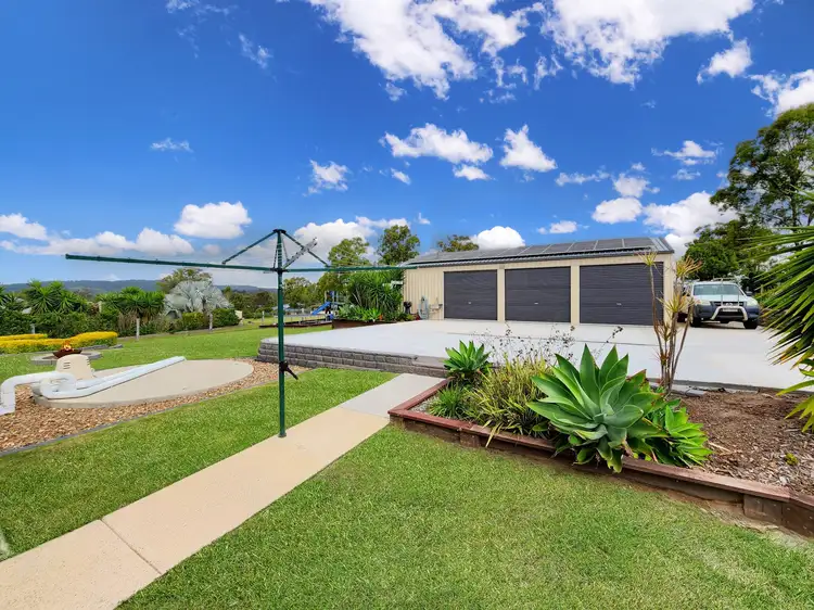 Second view of Homely house listing, 7 Westwood Crescent, Hatton Vale QLD 4341