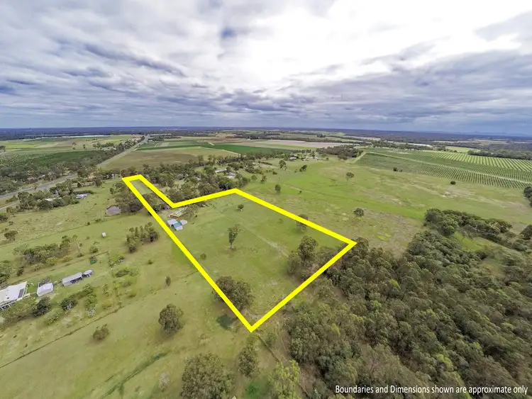 14 Ten Mile Road, Sharon QLD 4670