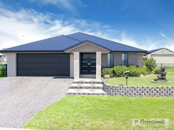 1 Argyle Place, Armidale NSW 2350