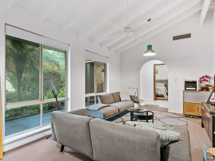 Second view of Homely house listing, 31 Wellesley Way, Samson WA 6163