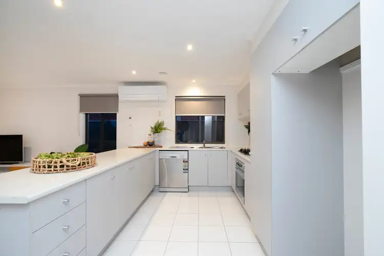 Sixth view of Homely house listing, 80 Duncombe Park Way, Deer Park VIC 3023