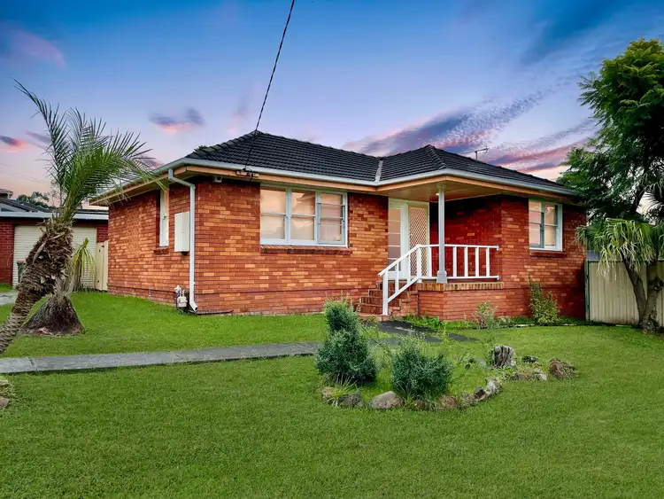 Main view of Homely house listing, 3 Exmouth Road, Kanahooka NSW 2530