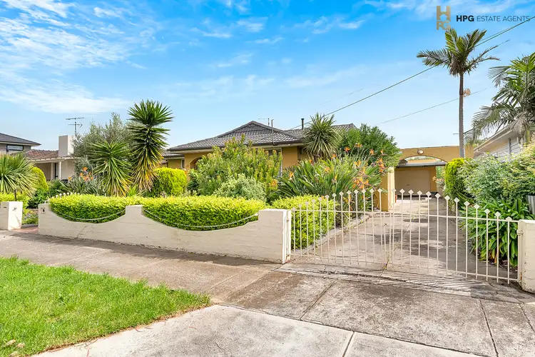 Main view of Homely house listing, 33 Banksia Grove, Tullamarine VIC 3043