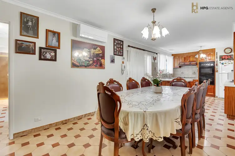 Seventh view of Homely house listing, 33 Banksia Grove, Tullamarine VIC 3043