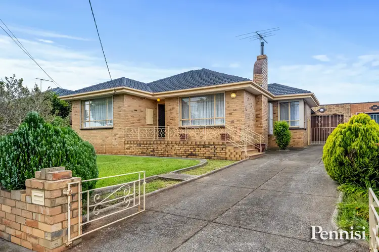 56 El Reno Crescent, Airport West VIC 3042