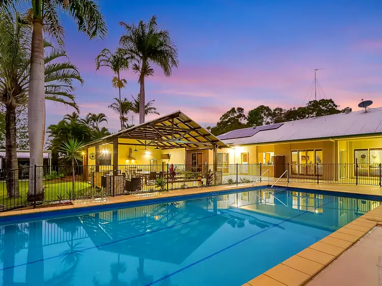 95 Boundary Road, Urangan QLD 4655